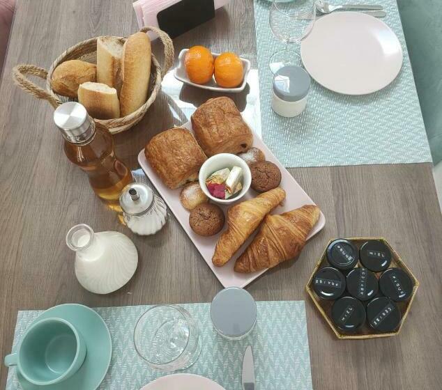 تختخواب و صبحانه Les Chambres Du Saunier