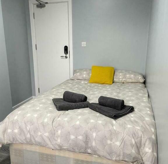 Grays Accommodation B&b