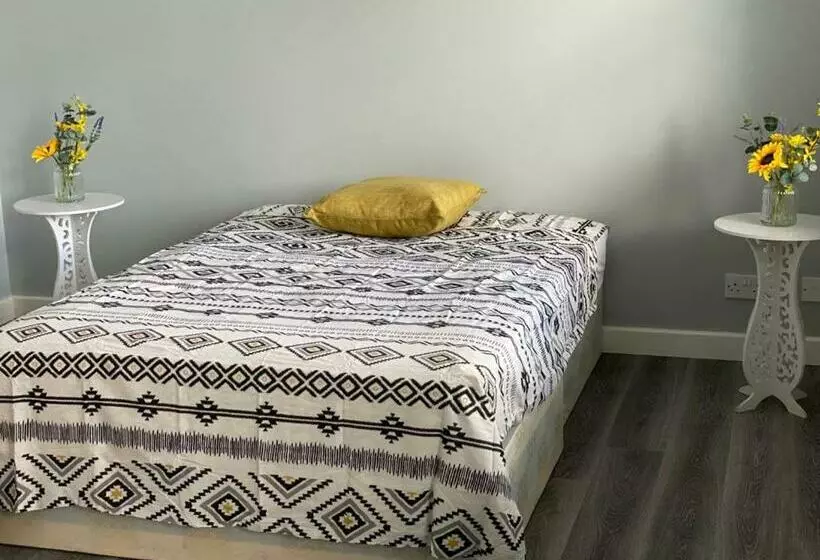 Grays Accommodation B&b