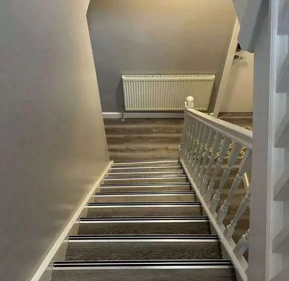 Grays Accommodation B&b