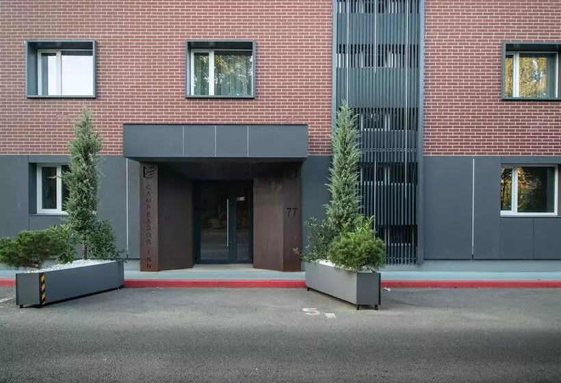 Hotelli Campeador Inn