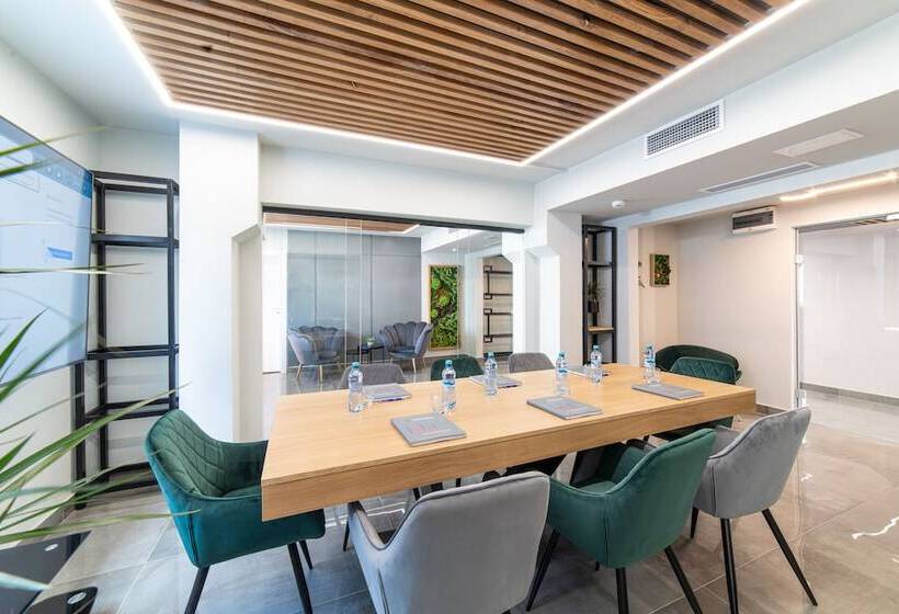 هتل Campeador Inn