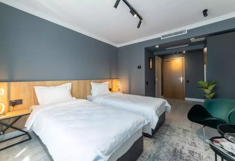 Hotelli Campeador Inn