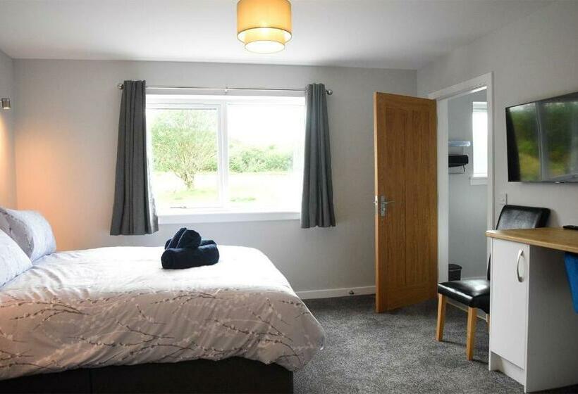 펜션 Treaslane Bridge House