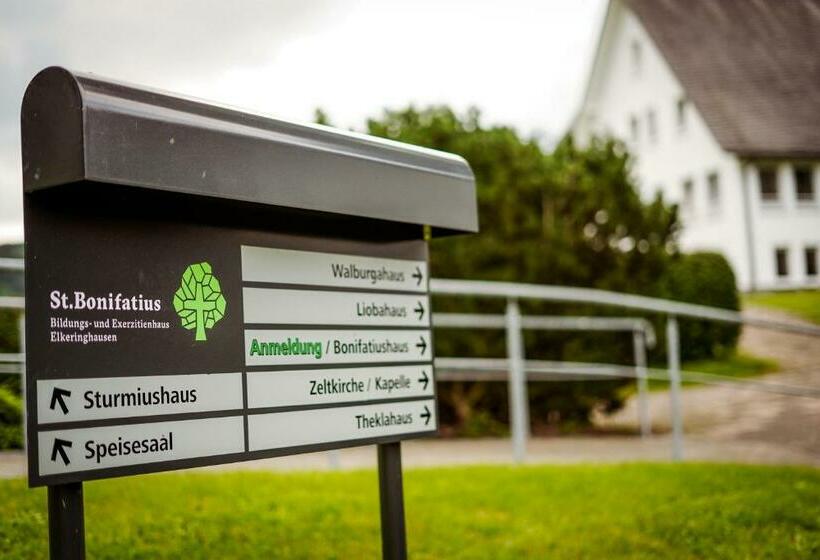 هاستل St. Bonifatius
