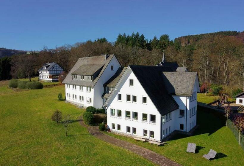 هاستل St. Bonifatius