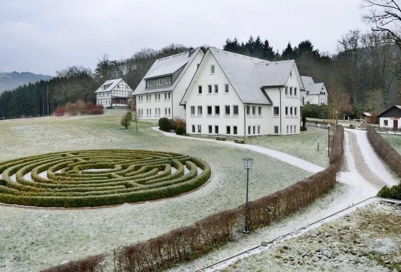 هاستل St. Bonifatius