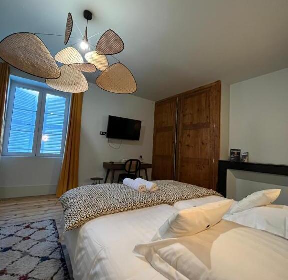 مبيت وإفطار Domaine Clairfontaine Noyarey Suites Junior