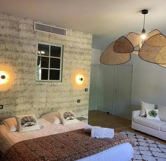 ベッドアンドブレックファースト Domaine Clairfontaine Noyarey   Suites Junior