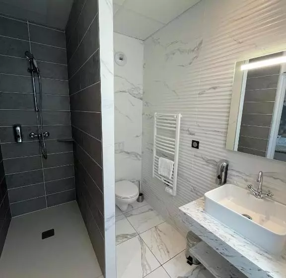 ベッドアンドブレックファースト Domaine Clairfontaine Noyarey   Suites Junior