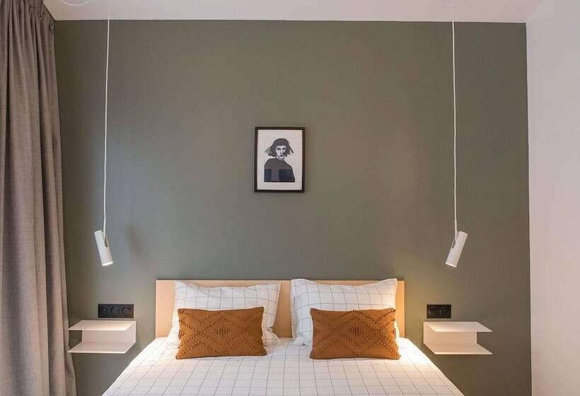 ベッドアンドブレックファースト Salty Woods Lodge