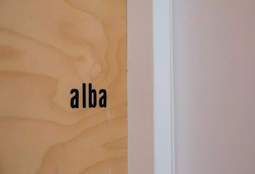 ベッドアンドブレックファースト Salty Woods Lodge