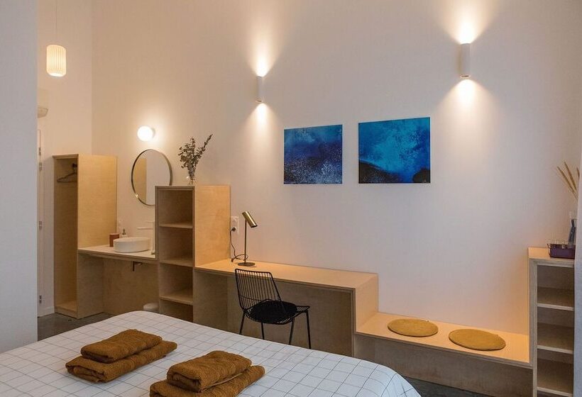 ベッドアンドブレックファースト Salty Woods Lodge