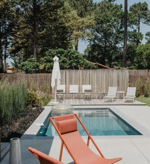 تختخواب و صبحانه Salty Woods Lodge, Chambre D Hôtes