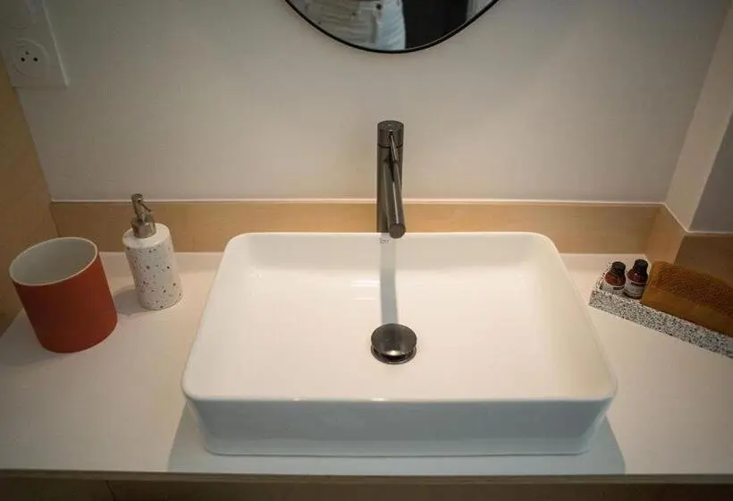 تختخواب و صبحانه Salty Woods Lodge, Chambre D Hôtes