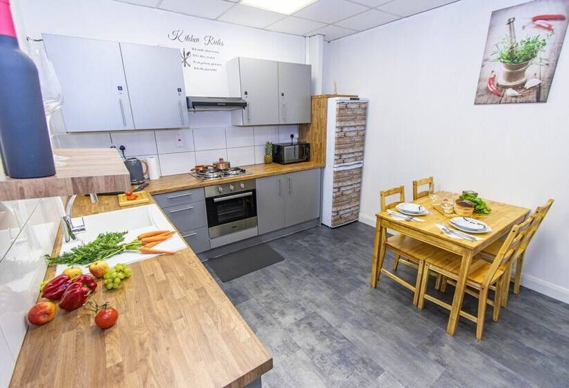 Pensjonat Cades Accommodation