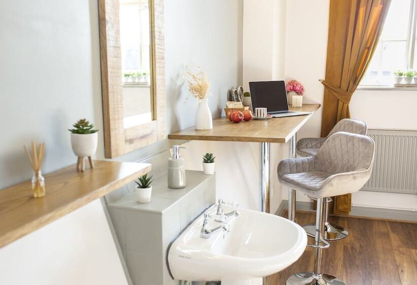 Pensjonat Cades Accommodation