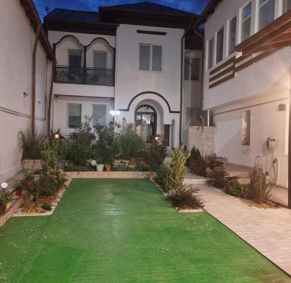 펜션 Casa Musceleana