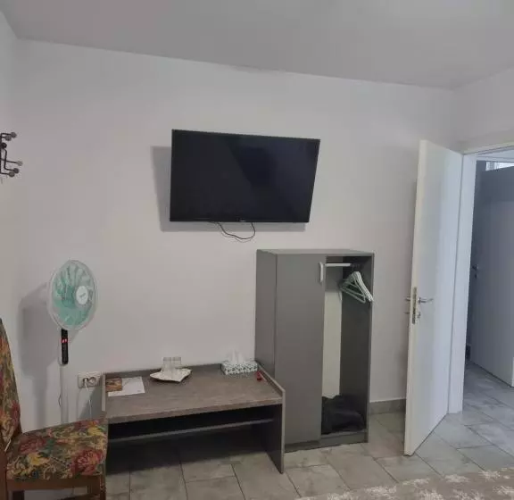 ペンション Casa Musceleana