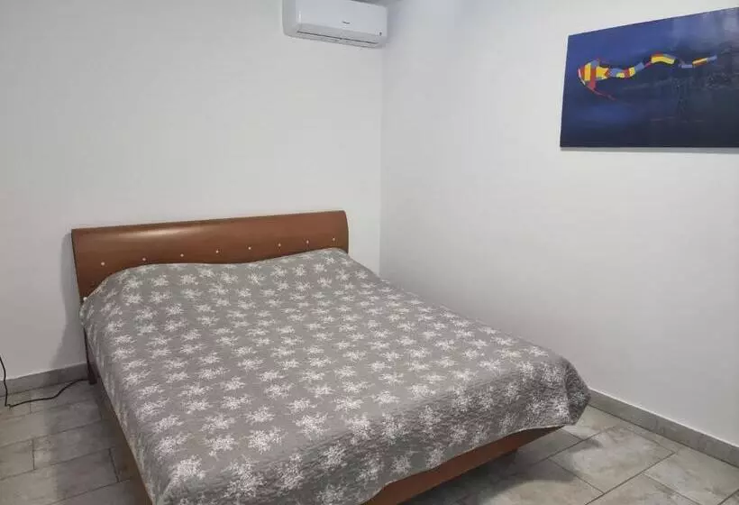 ペンション Casa Musceleana