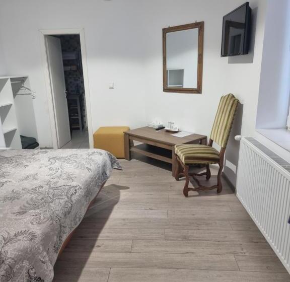 펜션 Casa Musceleana