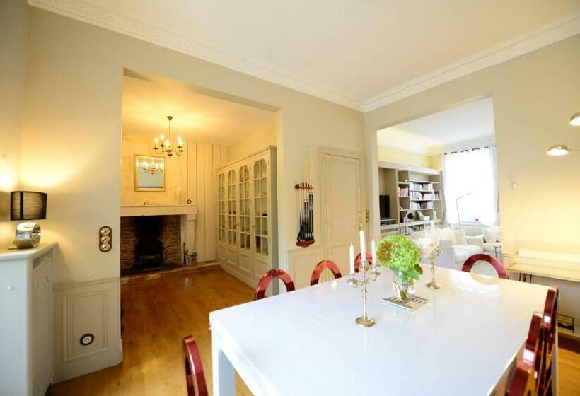 پانسیون Le Twelve