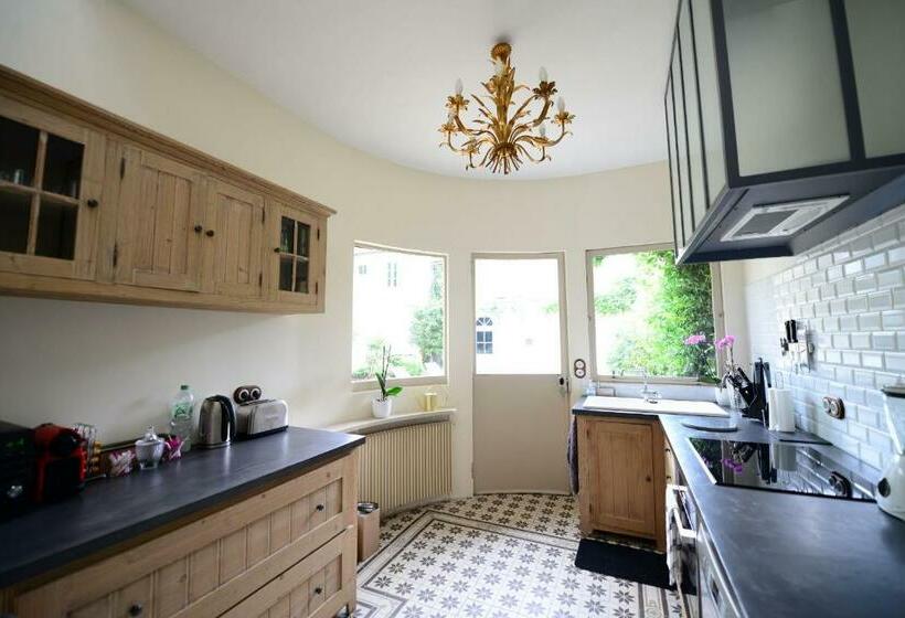 پانسیون Le Twelve