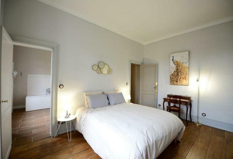 پانسیون Le Twelve