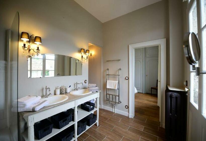 پانسیون Le Twelve