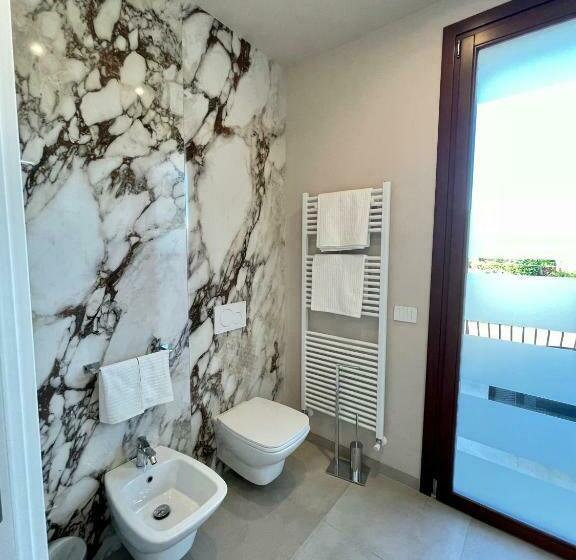 פנסיון Villa Elena