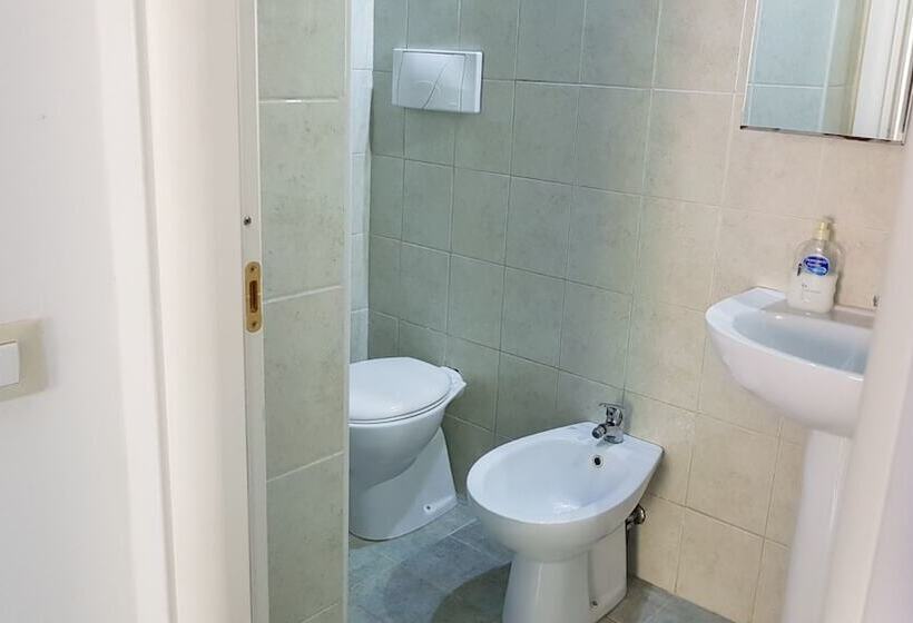 הוסטל Private Room Stanza Privata With Private Bathroom   Shared Kitchen And Beautiful Terrace On Taormina