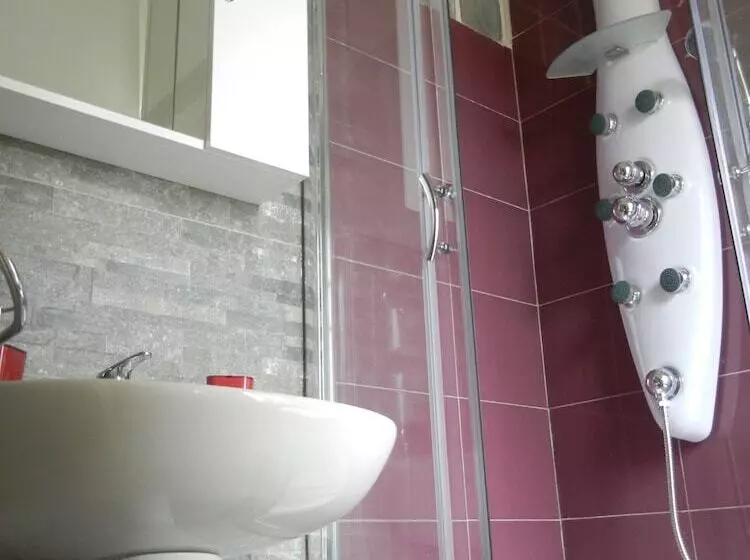 Szálló Private Room Stanza Privata With Private Bathroom Shared Kitchen And Beautiful Terrace On Taormina