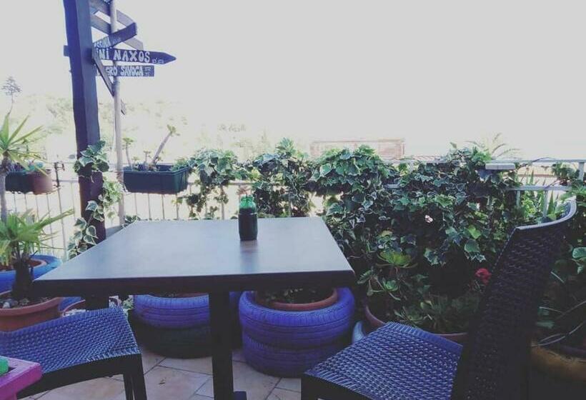 הוסטל Private Room Stanza Privata With Private Bathroom   Shared Kitchen And Beautiful Terrace On Taormina