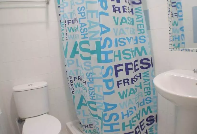 הוסטל Hostal Baobab