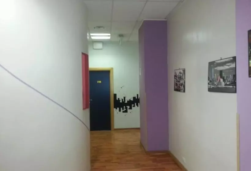 مبيت وإفطار Central Station Inn   Hostel