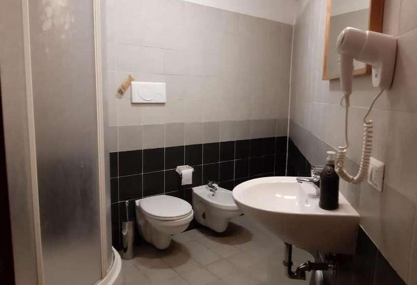 مبيت وإفطار Central Station Inn   Hostel