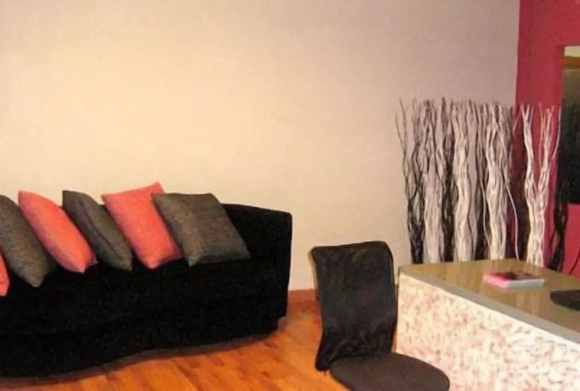 مبيت وإفطار Central Station Inn   Hostel