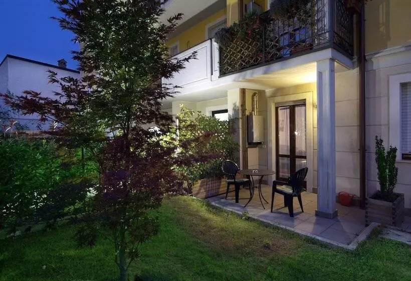 تختخواب و صبحانه Residenza Il Fiore