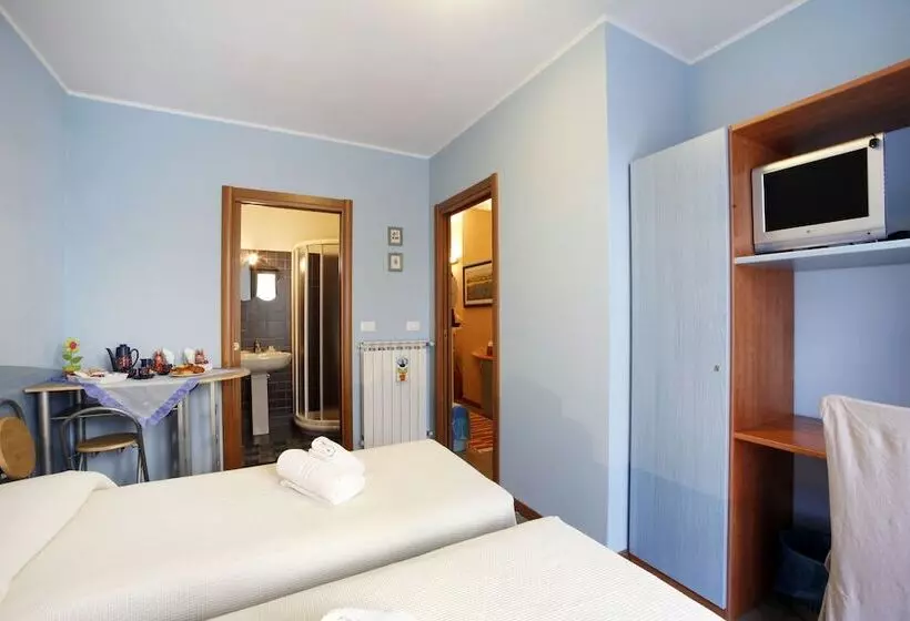 تختخواب و صبحانه Residenza Il Fiore