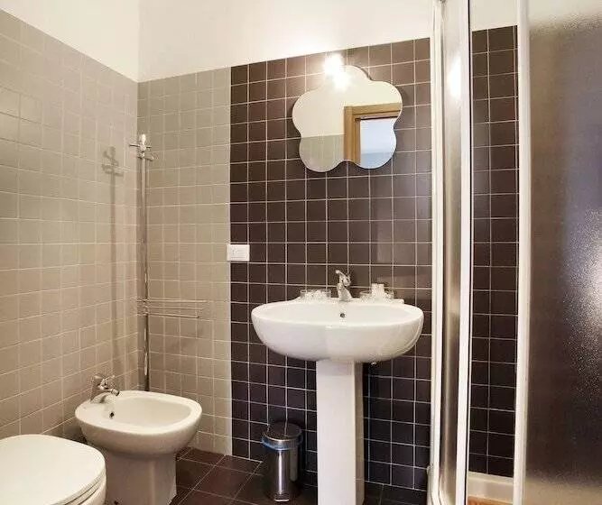 تختخواب و صبحانه Residenza Il Fiore