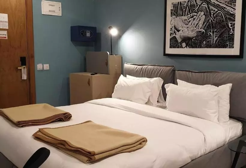 مسافرخانه Euro Guest House