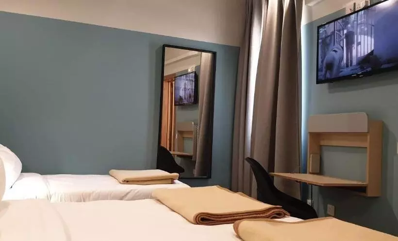 مسافرخانه Euro Guest House