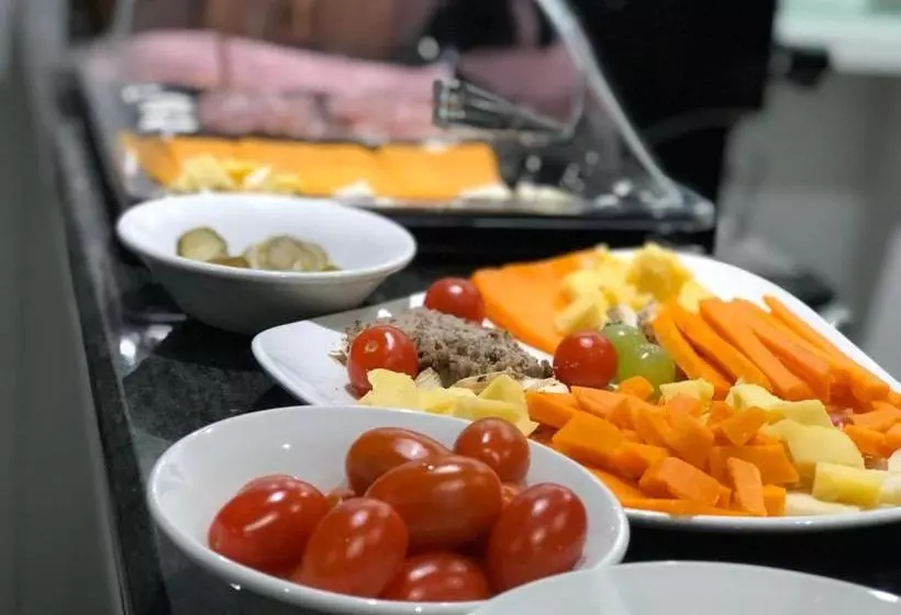 مسافرخانه Euro Guest House