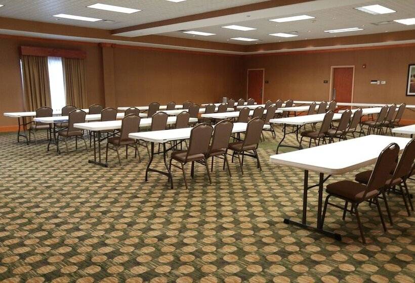 호텔 Best Western Plus Rose City Conference Center Inn