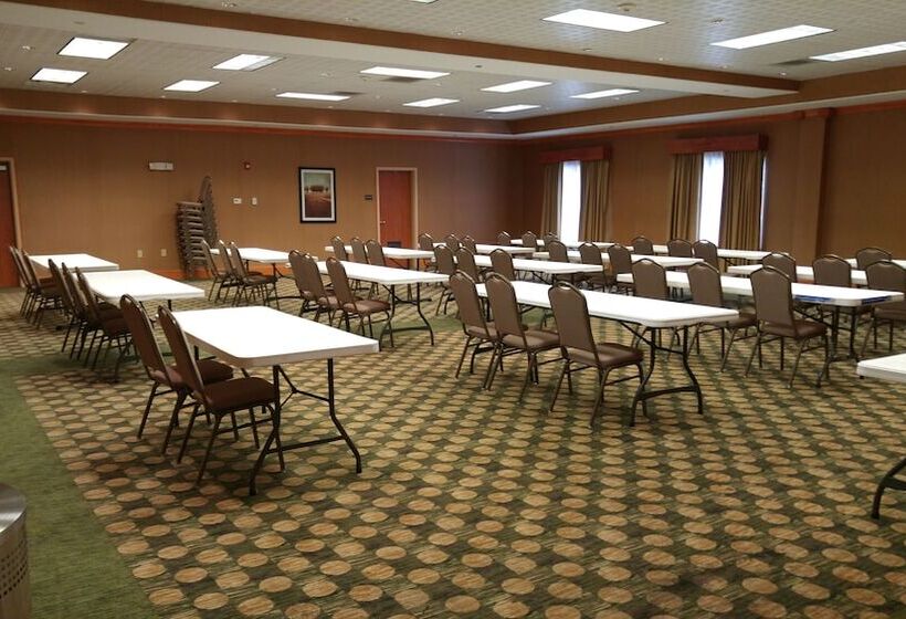 호텔 Best Western Plus Rose City Conference Center Inn