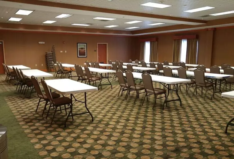 호텔 Best Western Plus Rose City Conference Center Inn