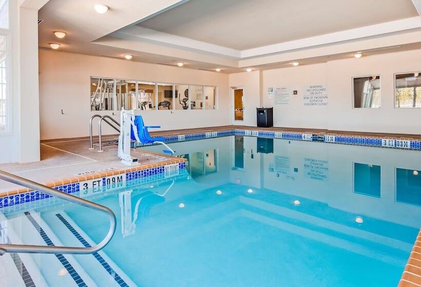 호텔 Best Western Plus Rose City Conference Center Inn