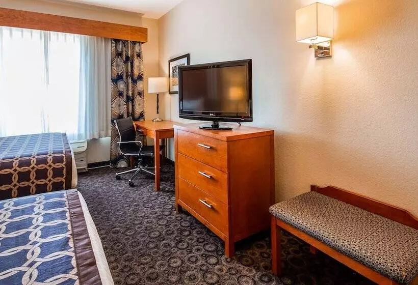 호텔 Best Western Plus Rose City Conference Center Inn
