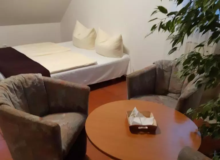 Отель Holmbecks