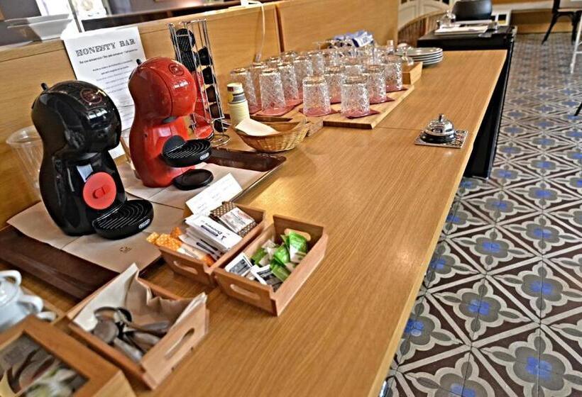 Отель La Castellana   Habitaciones Y Desayuno